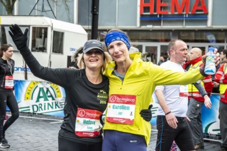 Stevensloop na de finish - Helene & Carolien